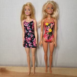 Set of 2 Barbie Dolls: 2000s Model and Water Play